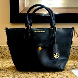 Michael Kors small tote purse